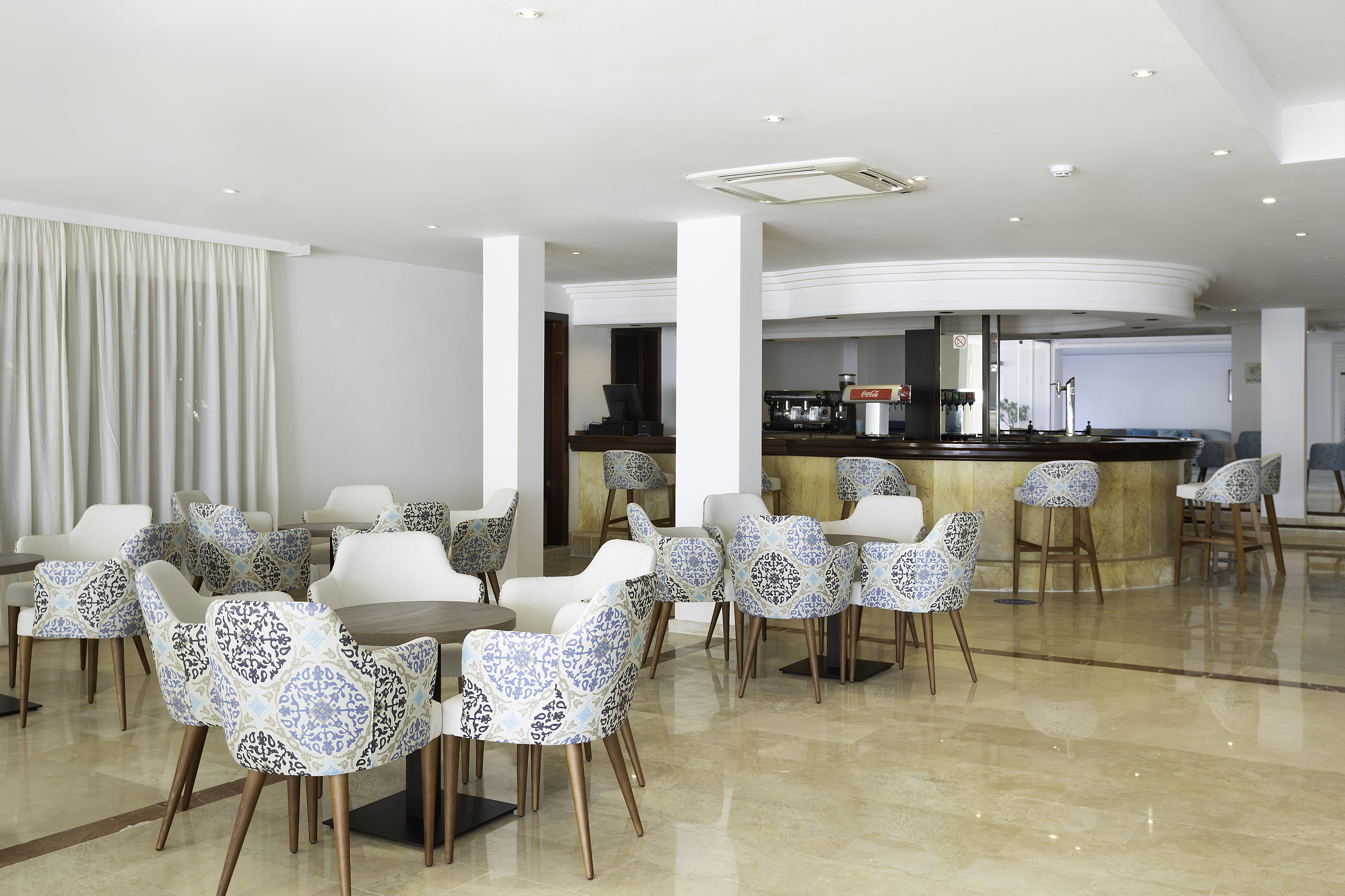 Alua Suites Las Rocas Cala D´Or Exterior foto